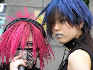 gas-mask-japanese-street-fashion-583822_783_586-1-.jpg
