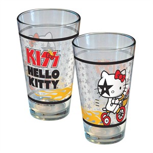 0004484_hello-kitty-kiss-tricycle-pint-glass_300-1-.jpeg